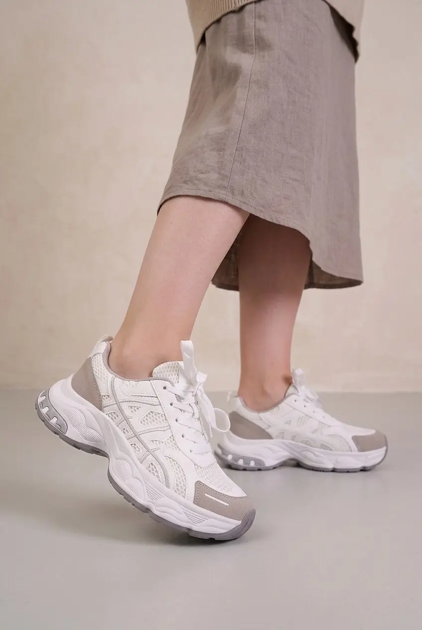 Кросівки жіночі Fashion білі з екошкіри та текстилю
