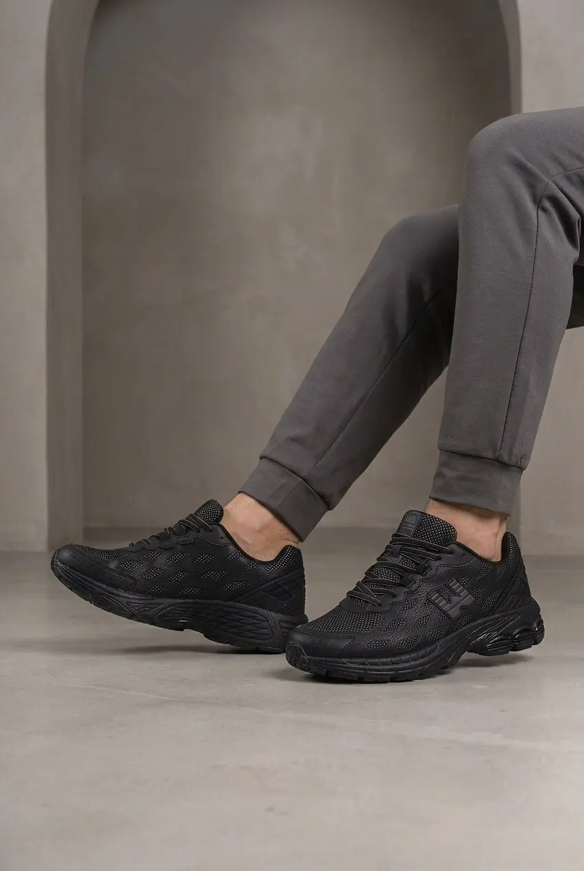 Кросівки чоловічі Where Uwear чорні з текстилю