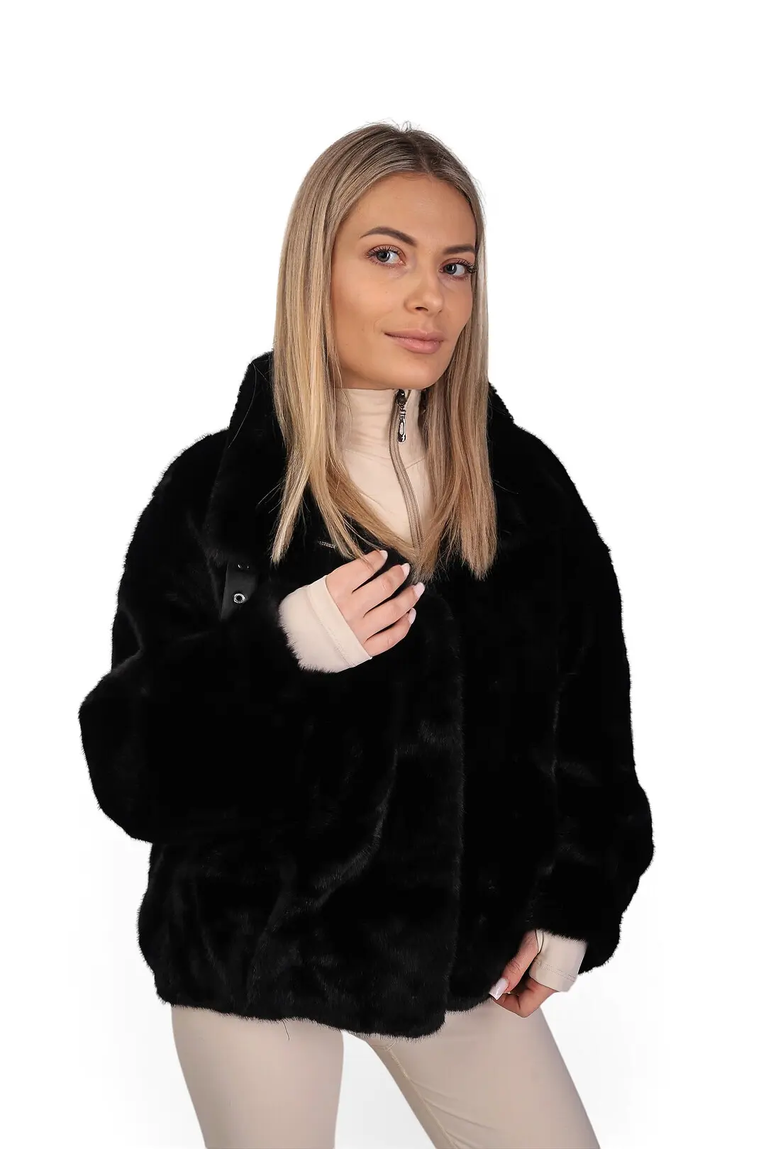 Шуба жіноча Where Uwear чорна зі штучного хутра