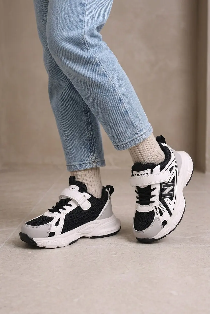 Кросівки дитячі жіночі Fashion білі з екошкіри